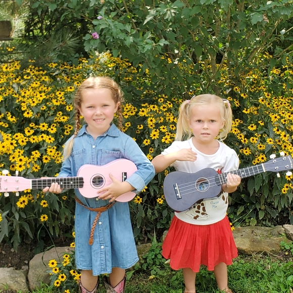 Meet your Posher, Kristin - Picture 4 of 4